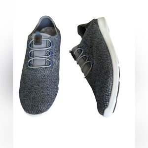 OLUKAI ‘ALAPA LI WOVEN GREY SNEAKERS SIZE 10